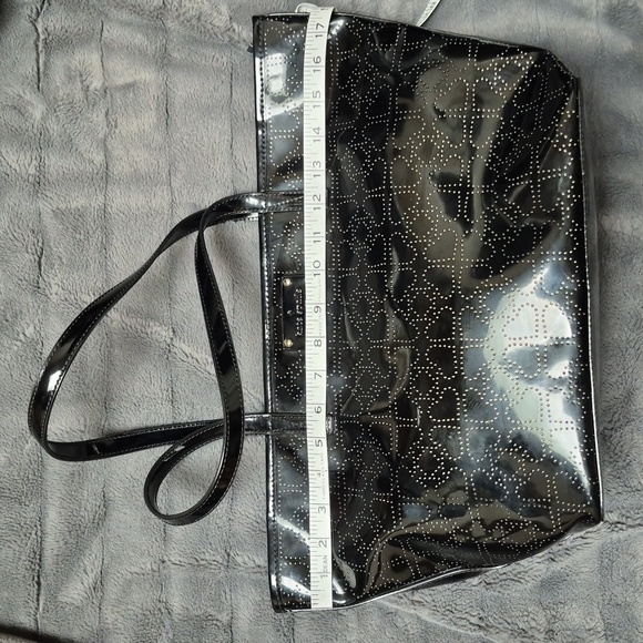 EUC BLACK KATE SPADE ♠️ BAG WITH PERFORATED SPADES! - Picture 9 of 16